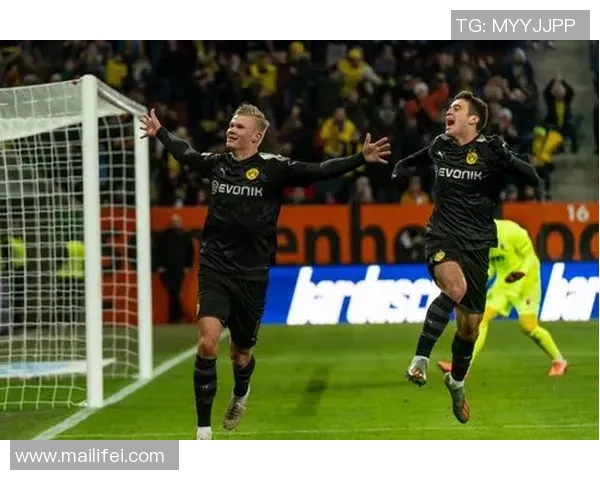 近年来世界足坛新星崛起及球王们的辉煌时刻与对比分析 近年来世界足坛新星崛起及球王们的辉煌时刻与对比分析